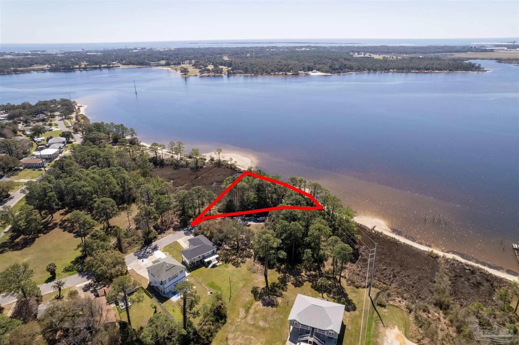 100 Blk Cousineau Rd, Pensacola