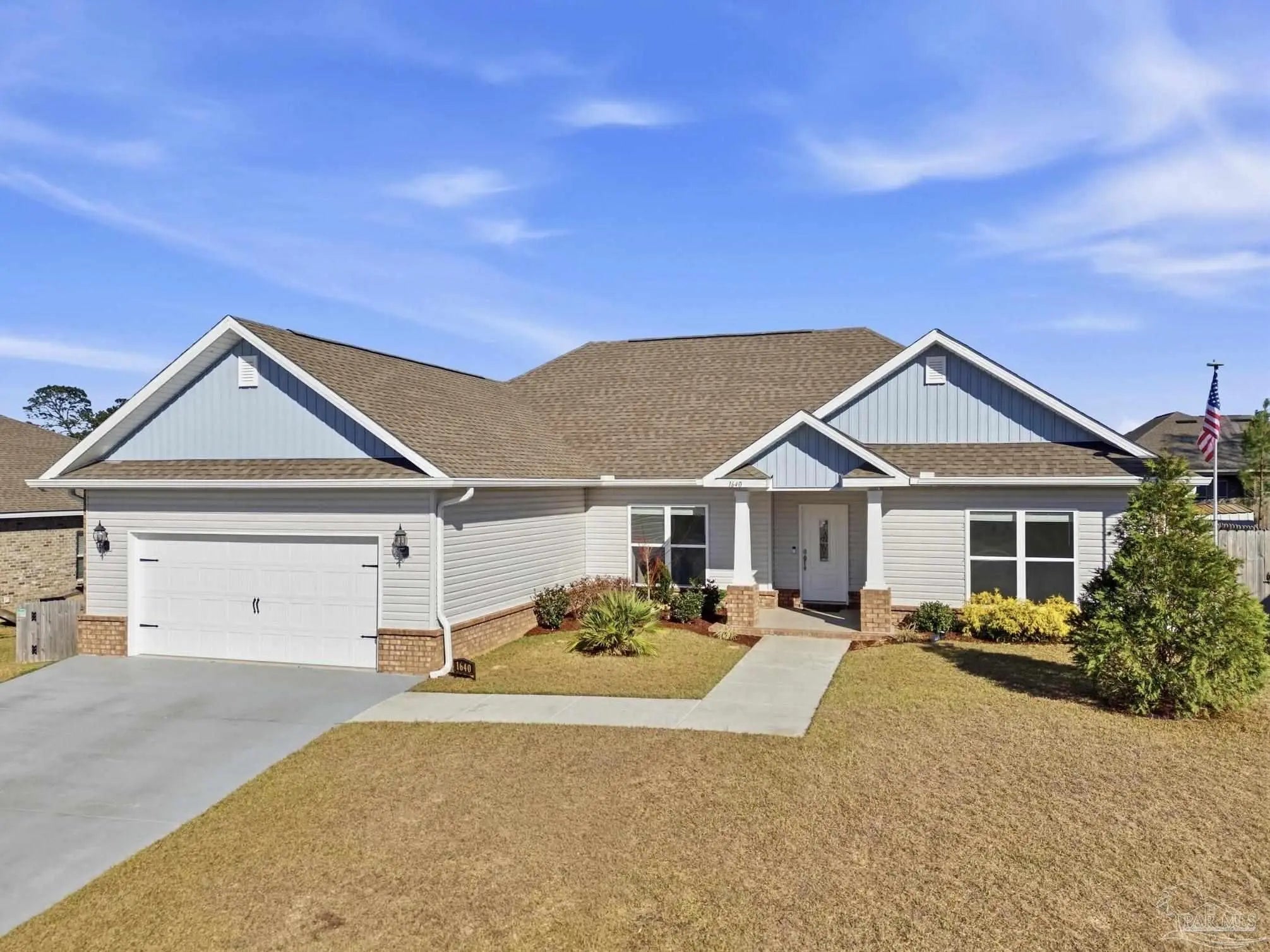 Photo of Listing #677668