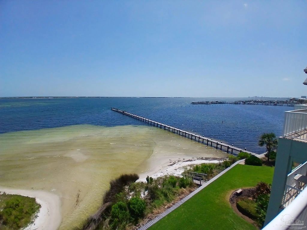 4050 Indigo Dr #301, Pensacola