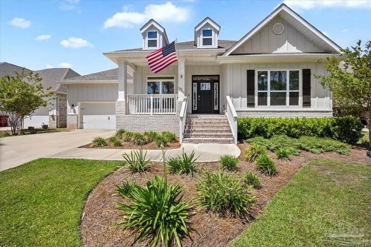 Photo of Listing #677428