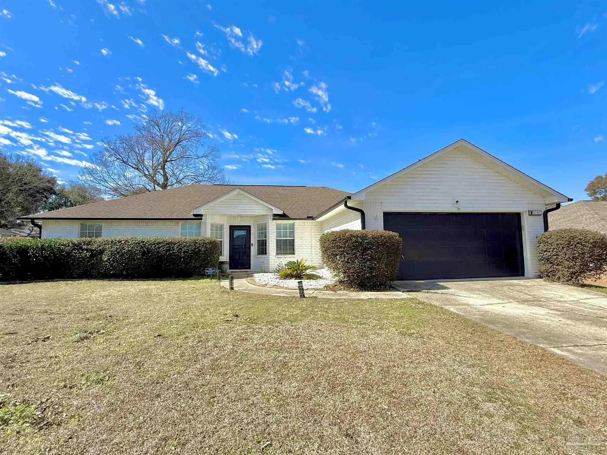 Photo of Listing #677476