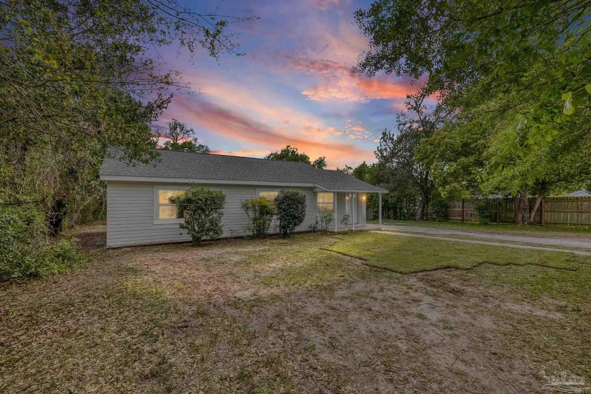 Photo of Listing #680419