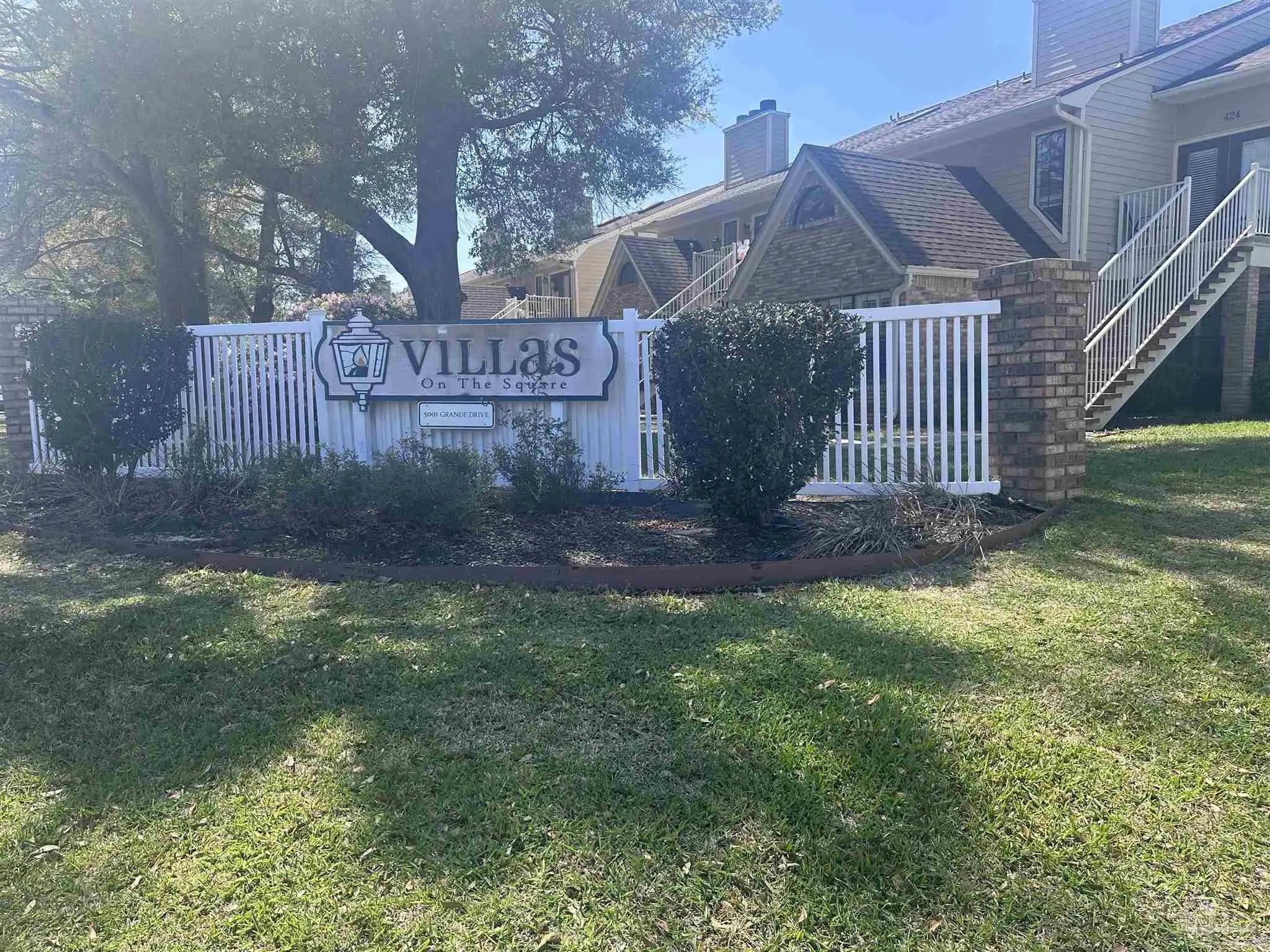 Photo of Listing #679527