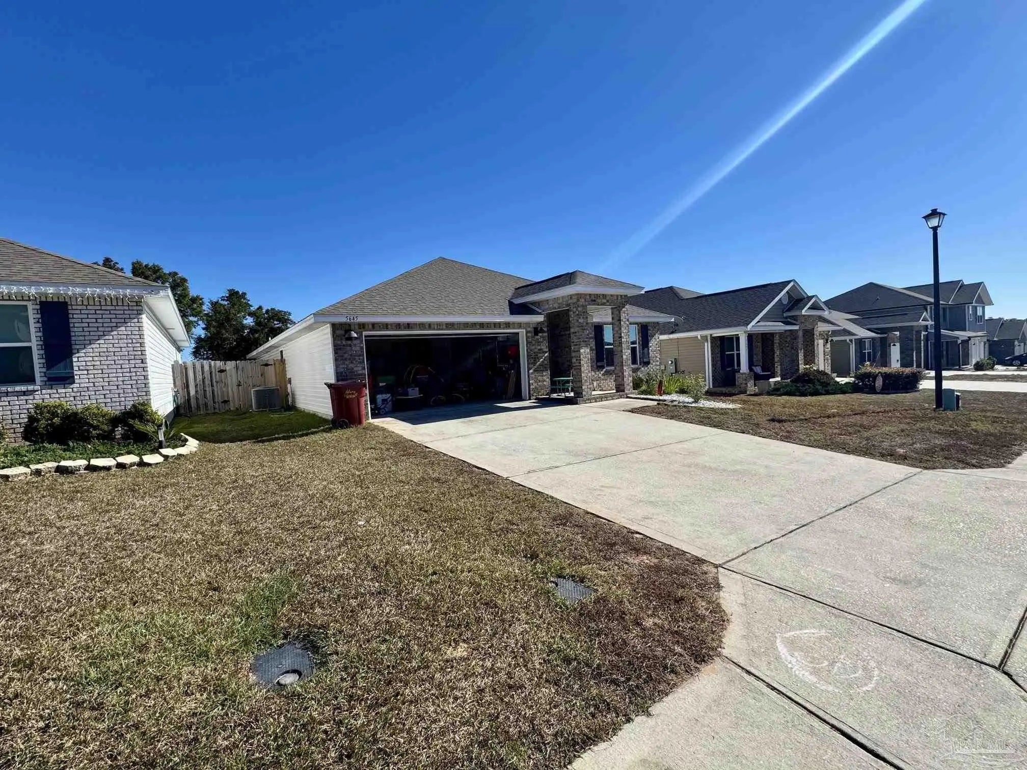 Photo of Listing #674955