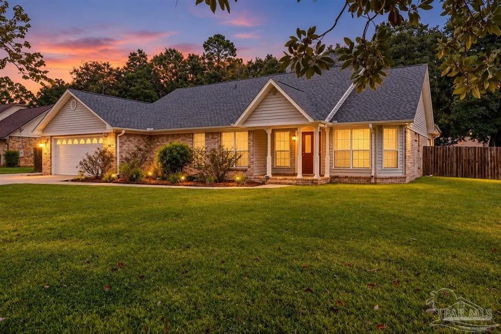 5317 Rowe Trl, Pace