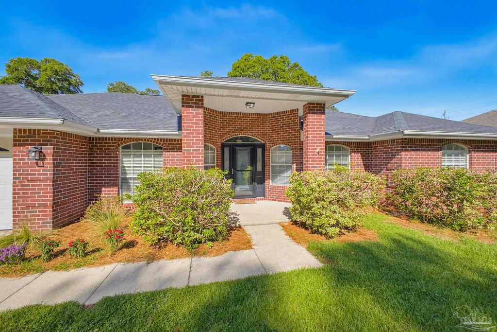 2345 Majestic Dr, Cantonment