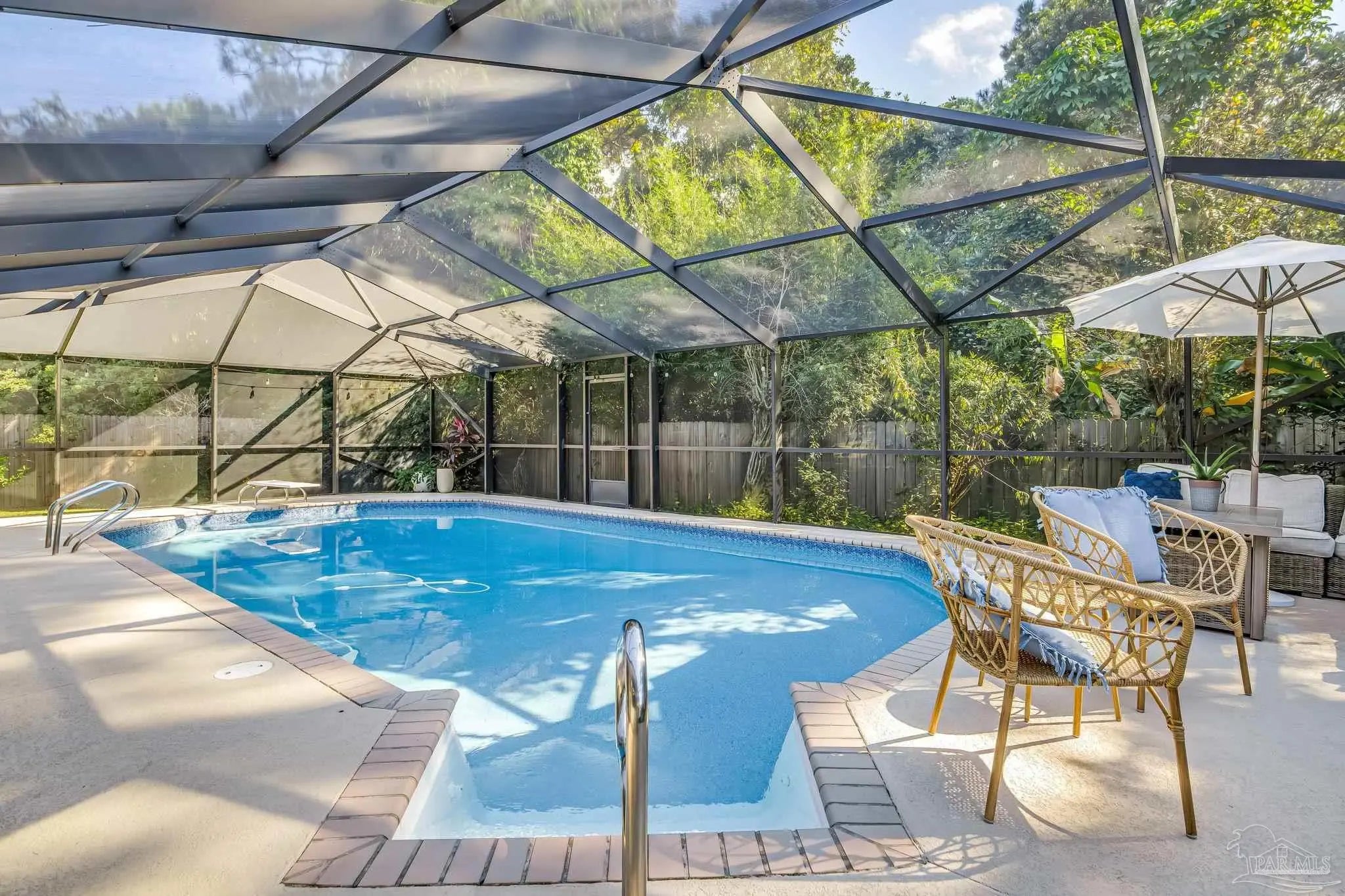 Photo of Listing #672669