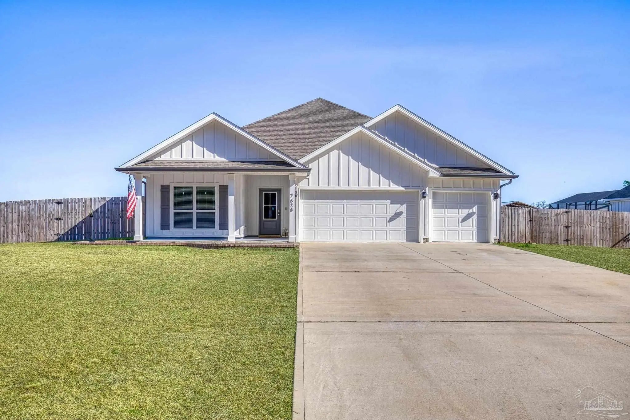 Photo of Listing #676242