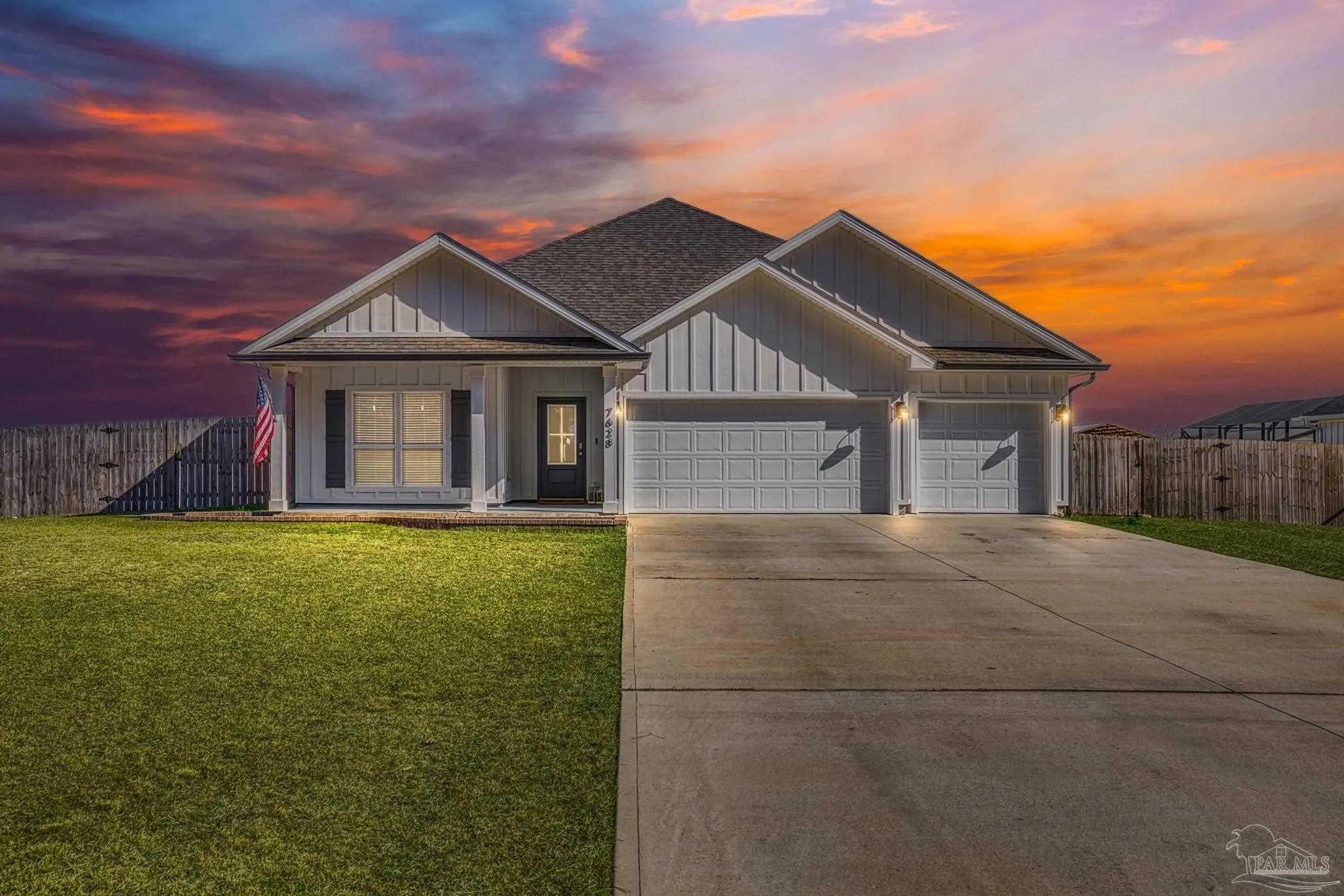 Photo of Listing #676242