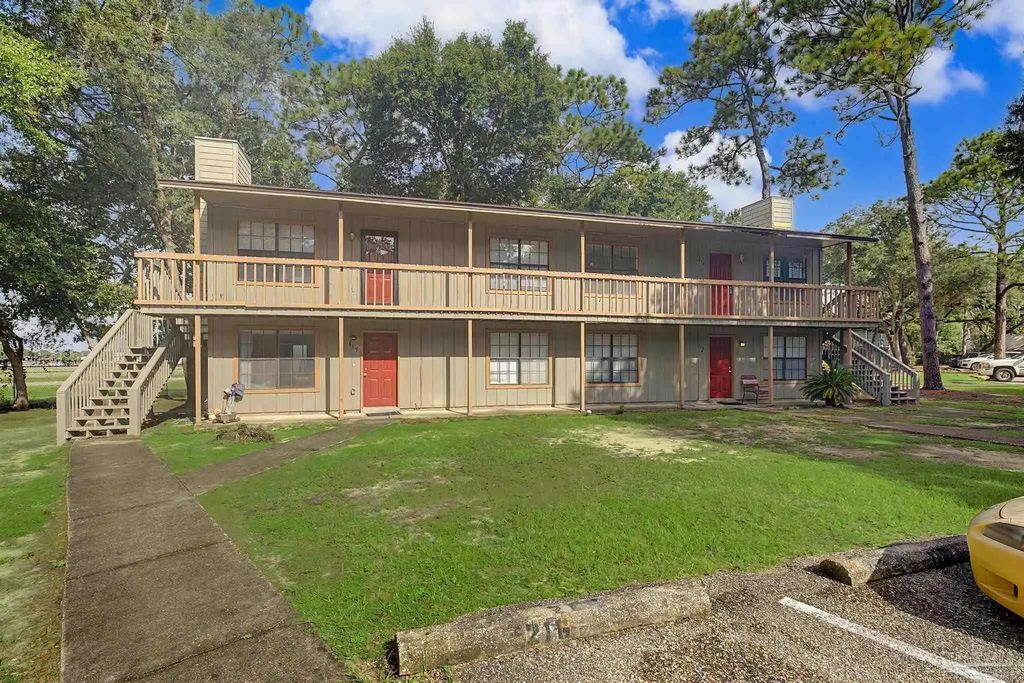 2811 Langley Ave #215, Pensacola