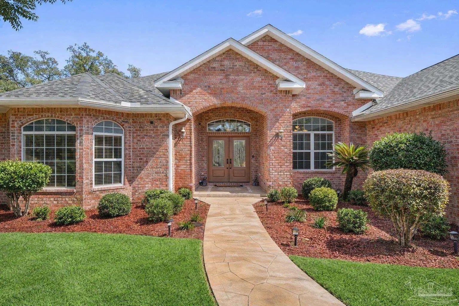 Photo of Listing #678506