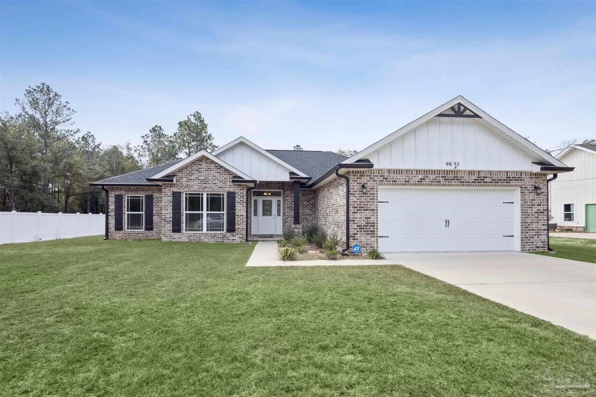 Photo of Listing #675476