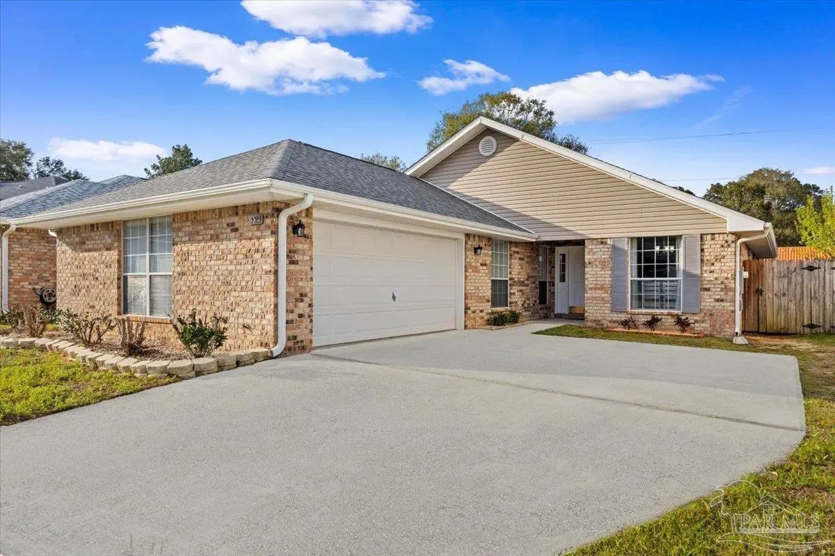 Photo of Listing #678655