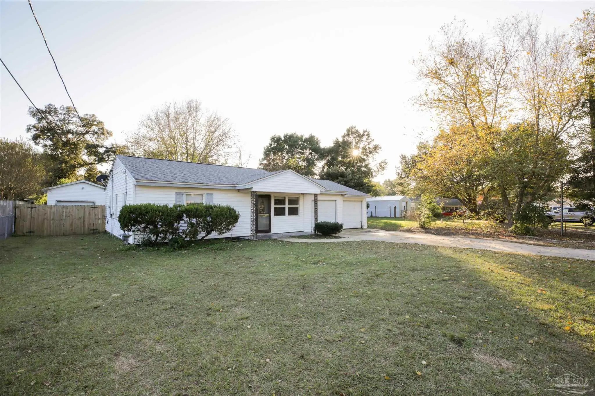 Photo of Listing #674796