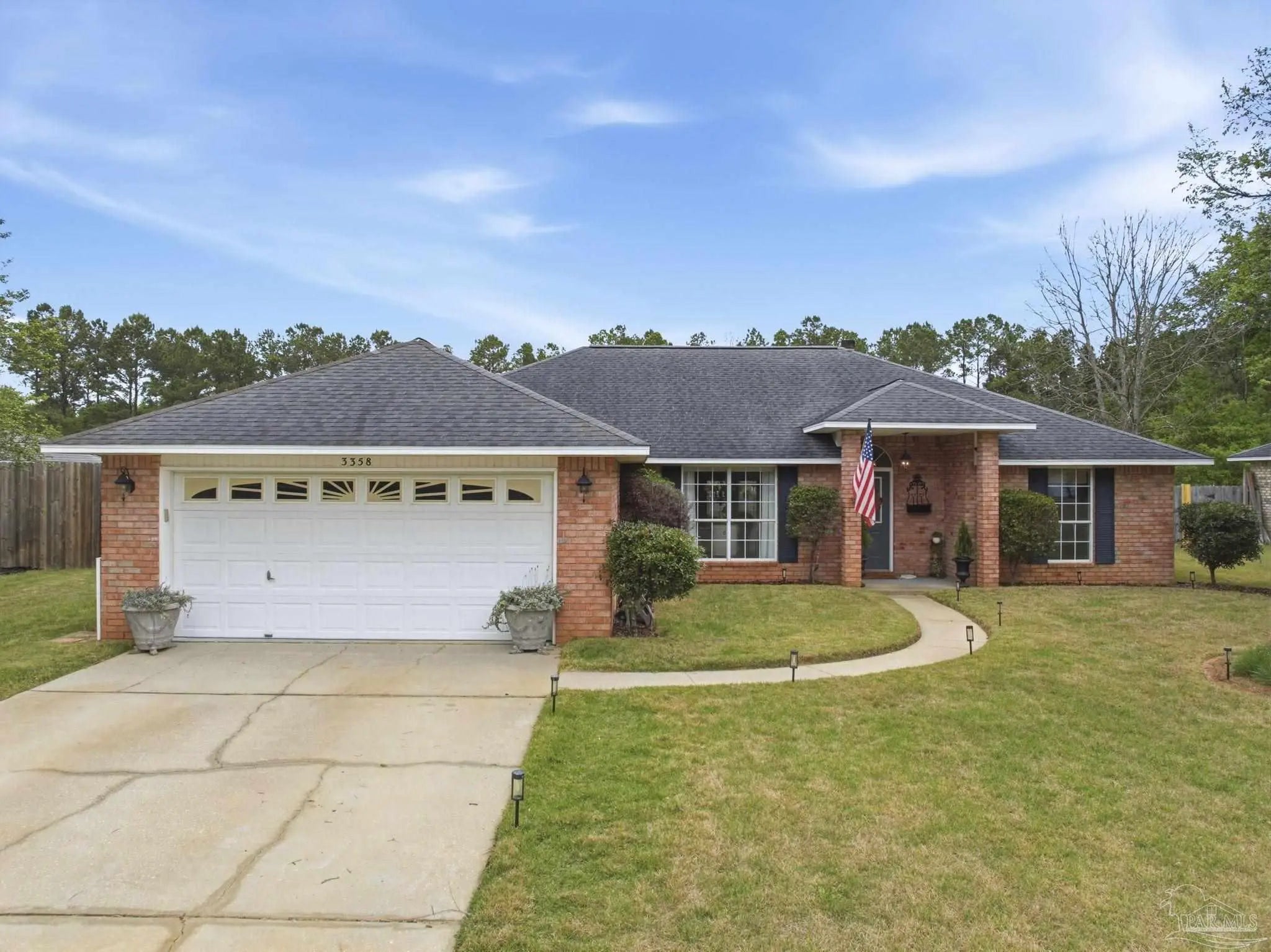 Photo of Listing #680605