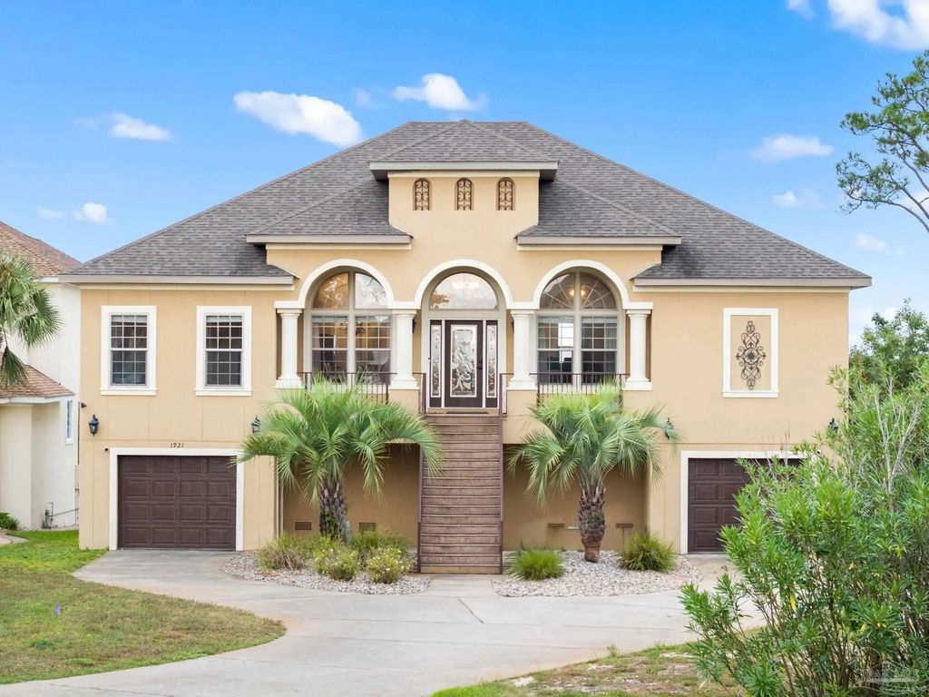 1921 Costa Verde Ct, Navarre