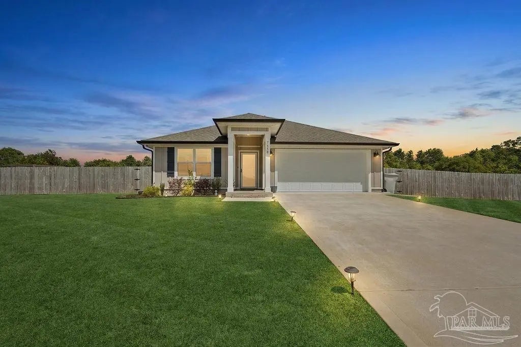 Photo of Listing #680810