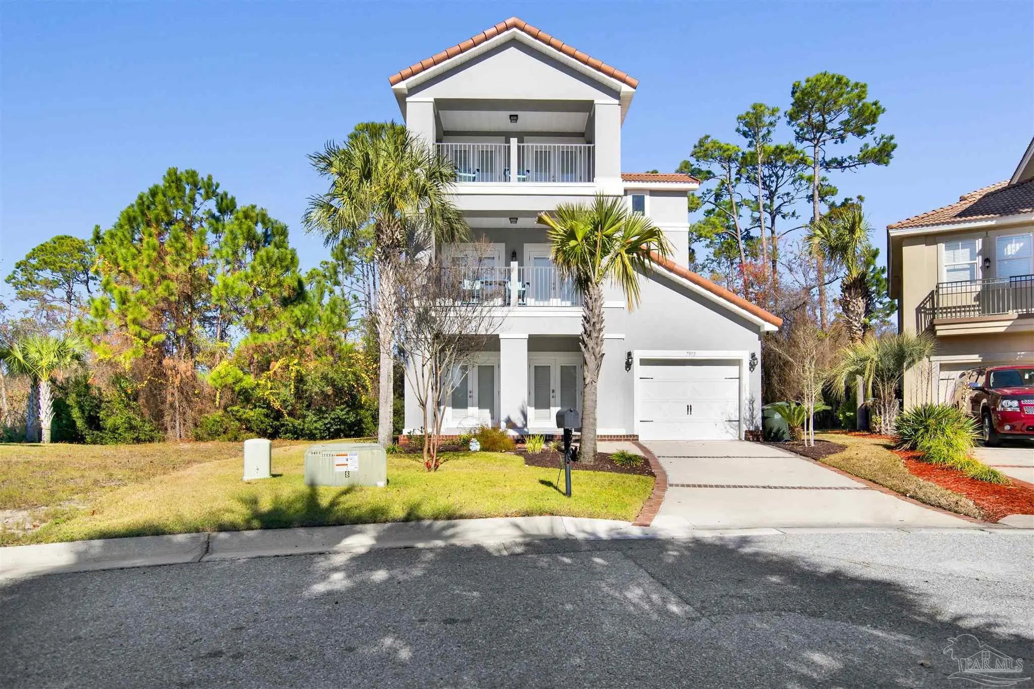 Photo of Listing #675001