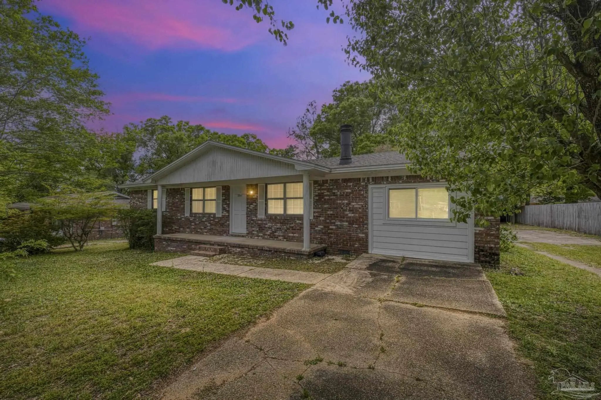 Photo of Listing #680712