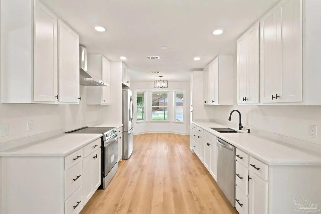 6466 Greenwell St, Pensacola