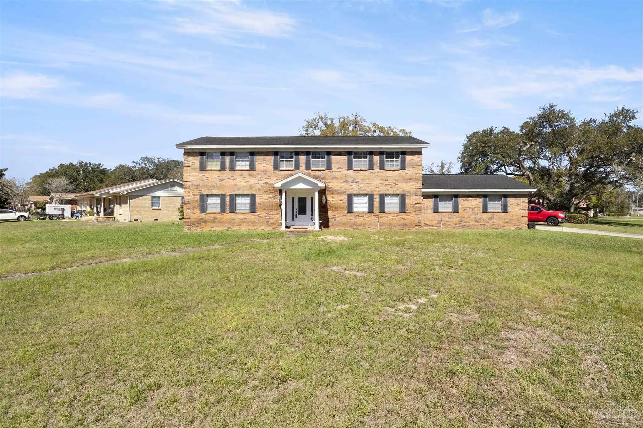 Photo of Listing #677944