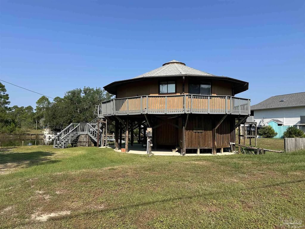2633 Bayshore Pkwy, Milton