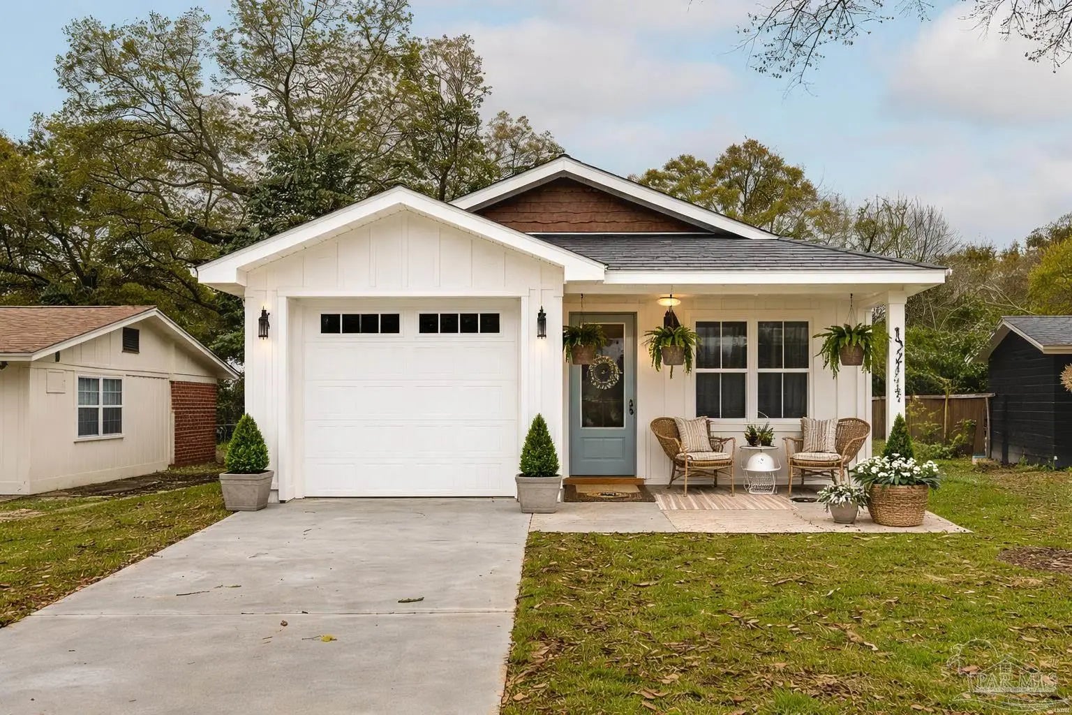 Photo of Listing #677795