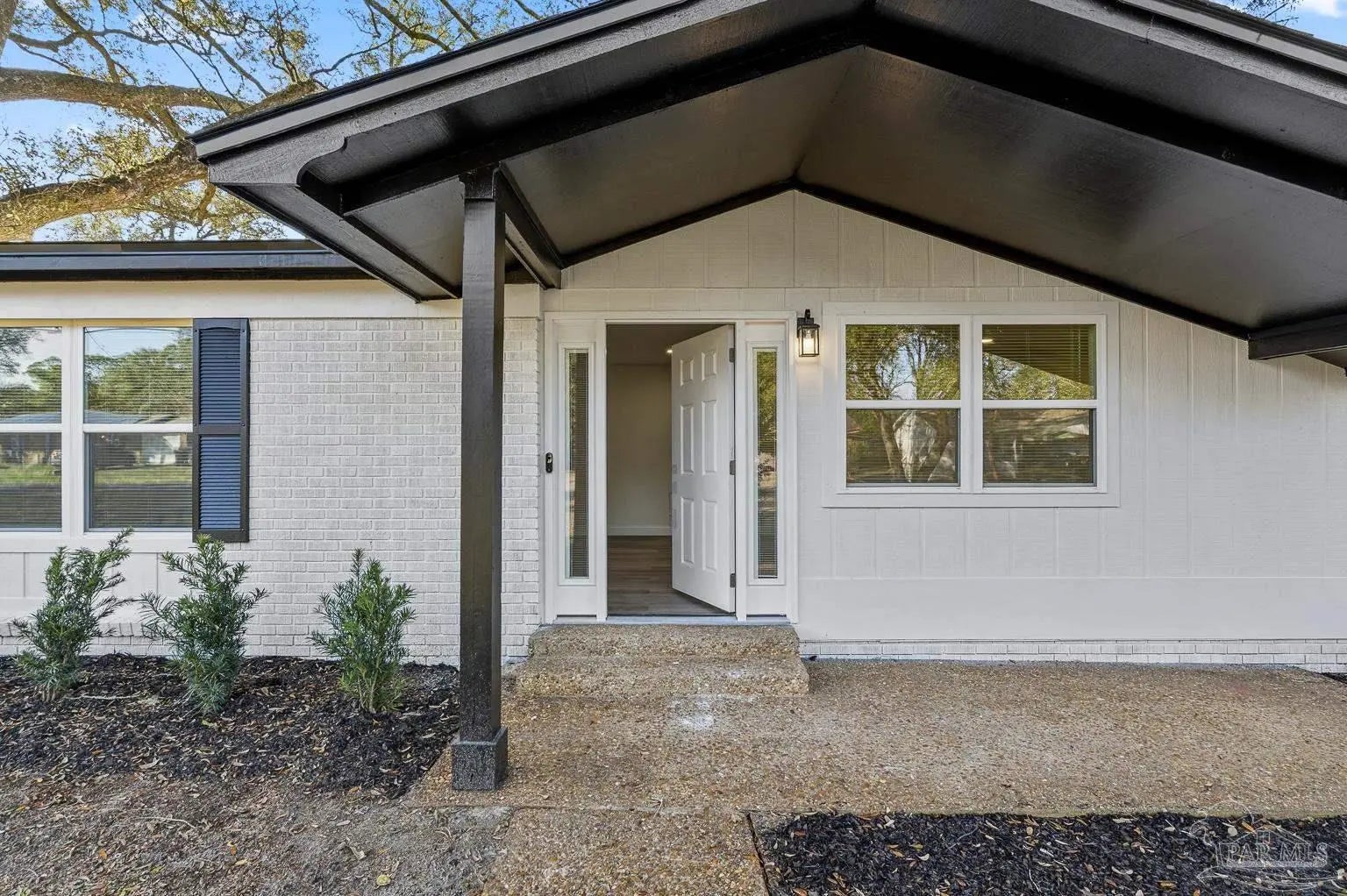 Photo of Listing #678093