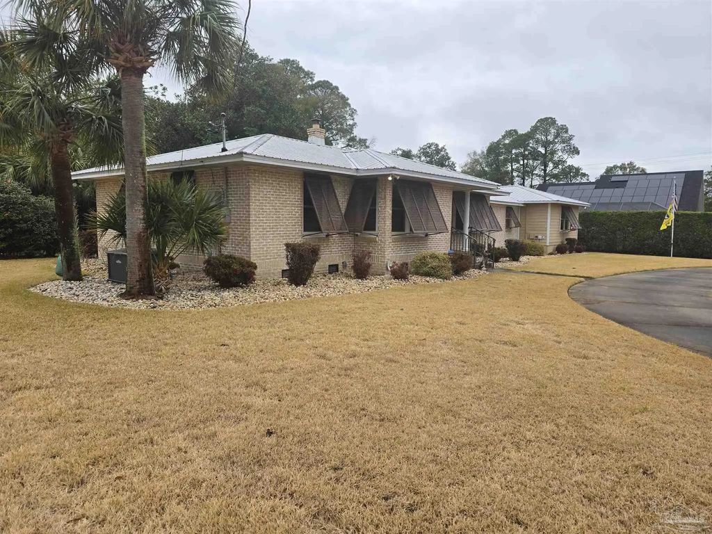 2701 N 17th Ave, Pensacola