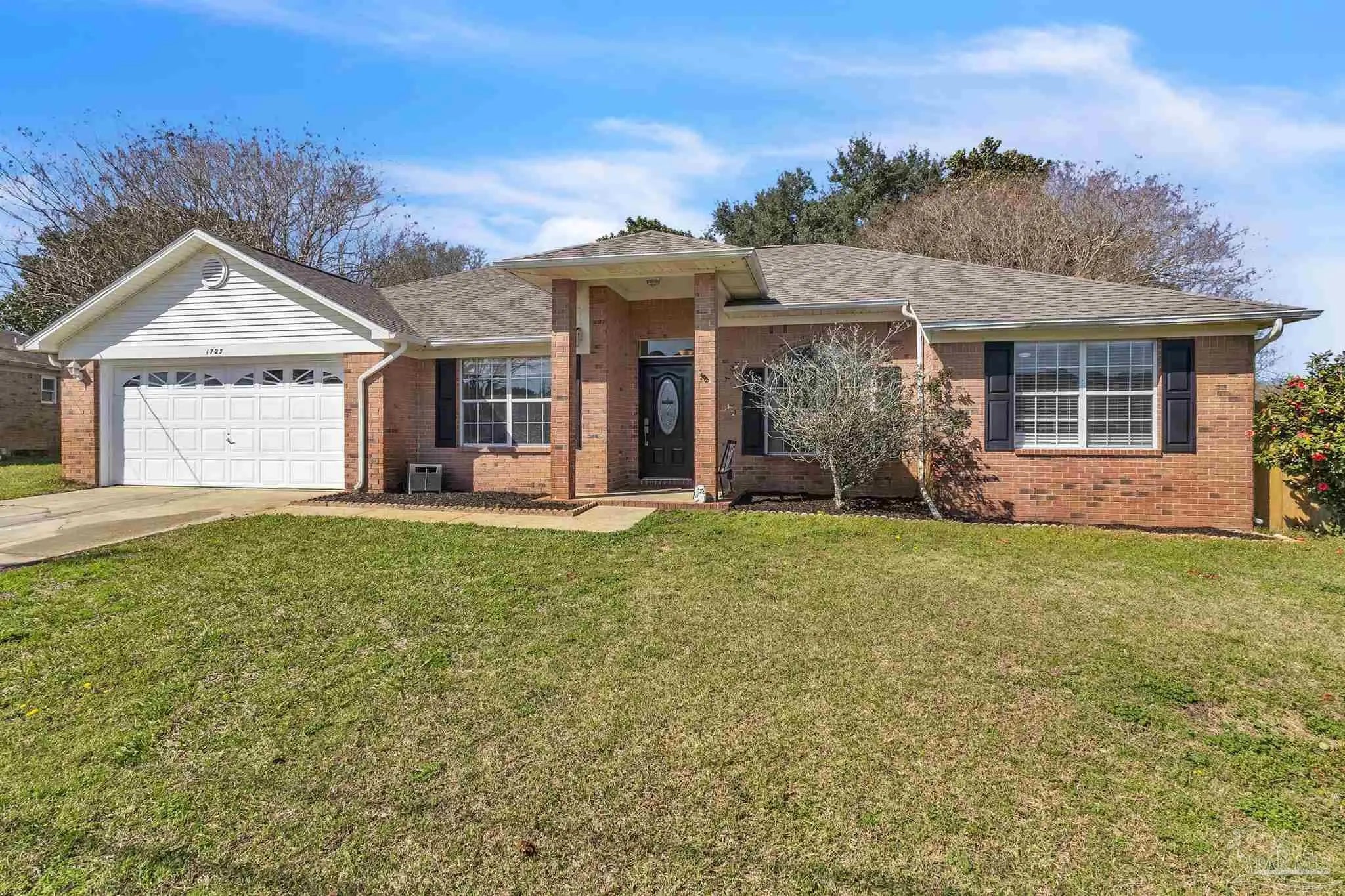 Photo of Listing #678757