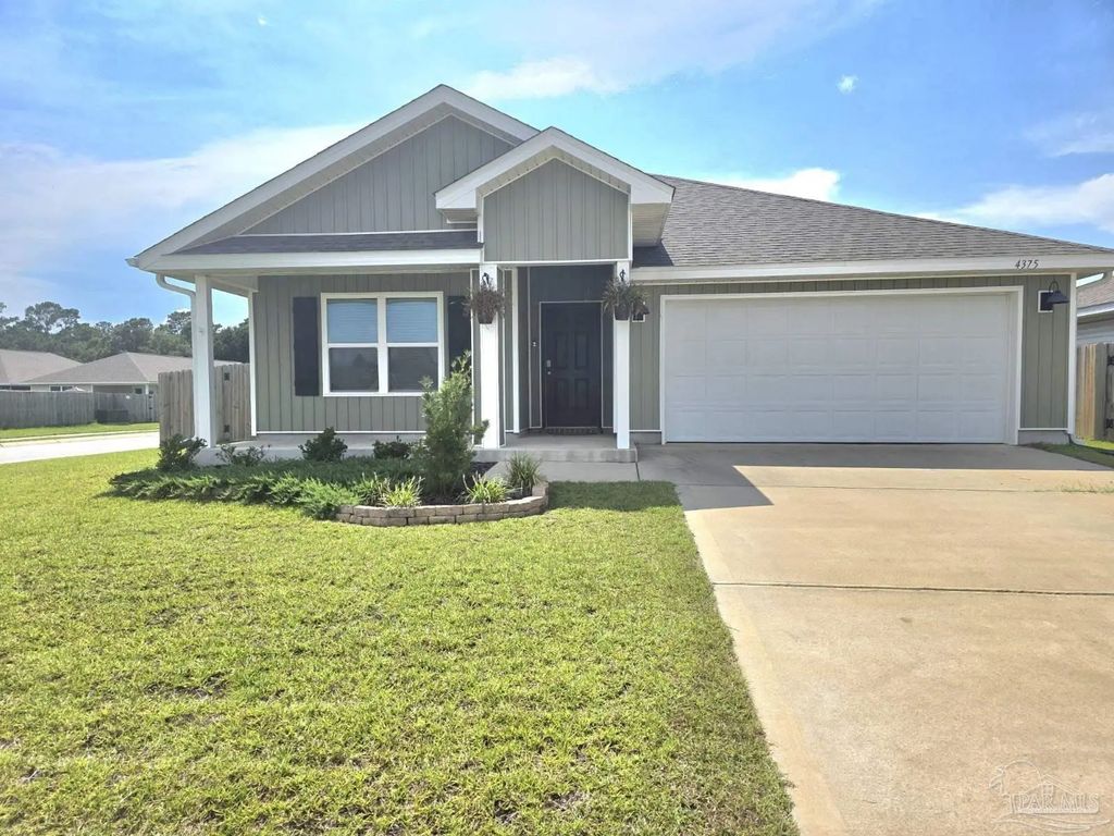 4375 White Cedar Ct, Pace