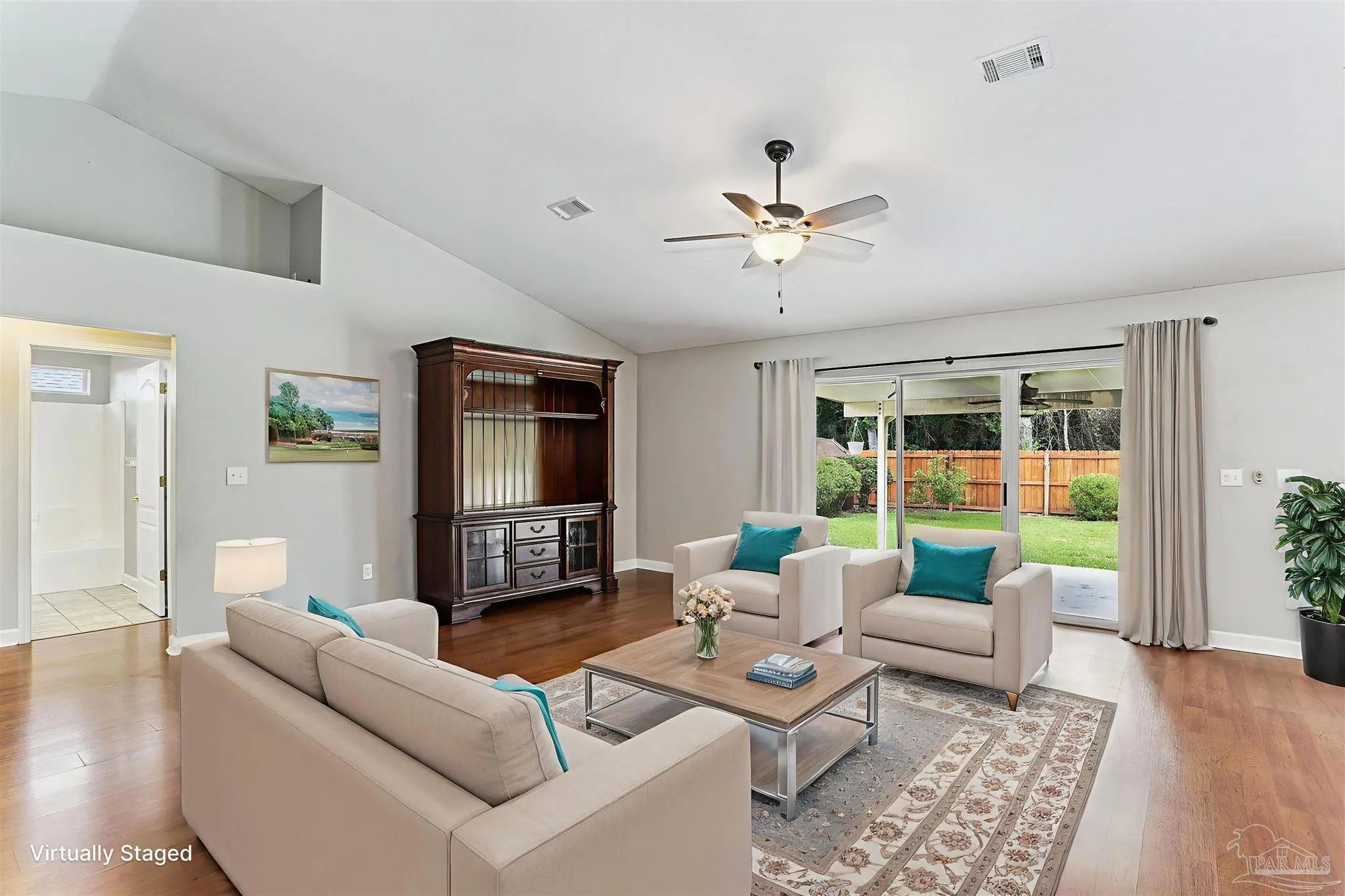 Photo of Listing #666688