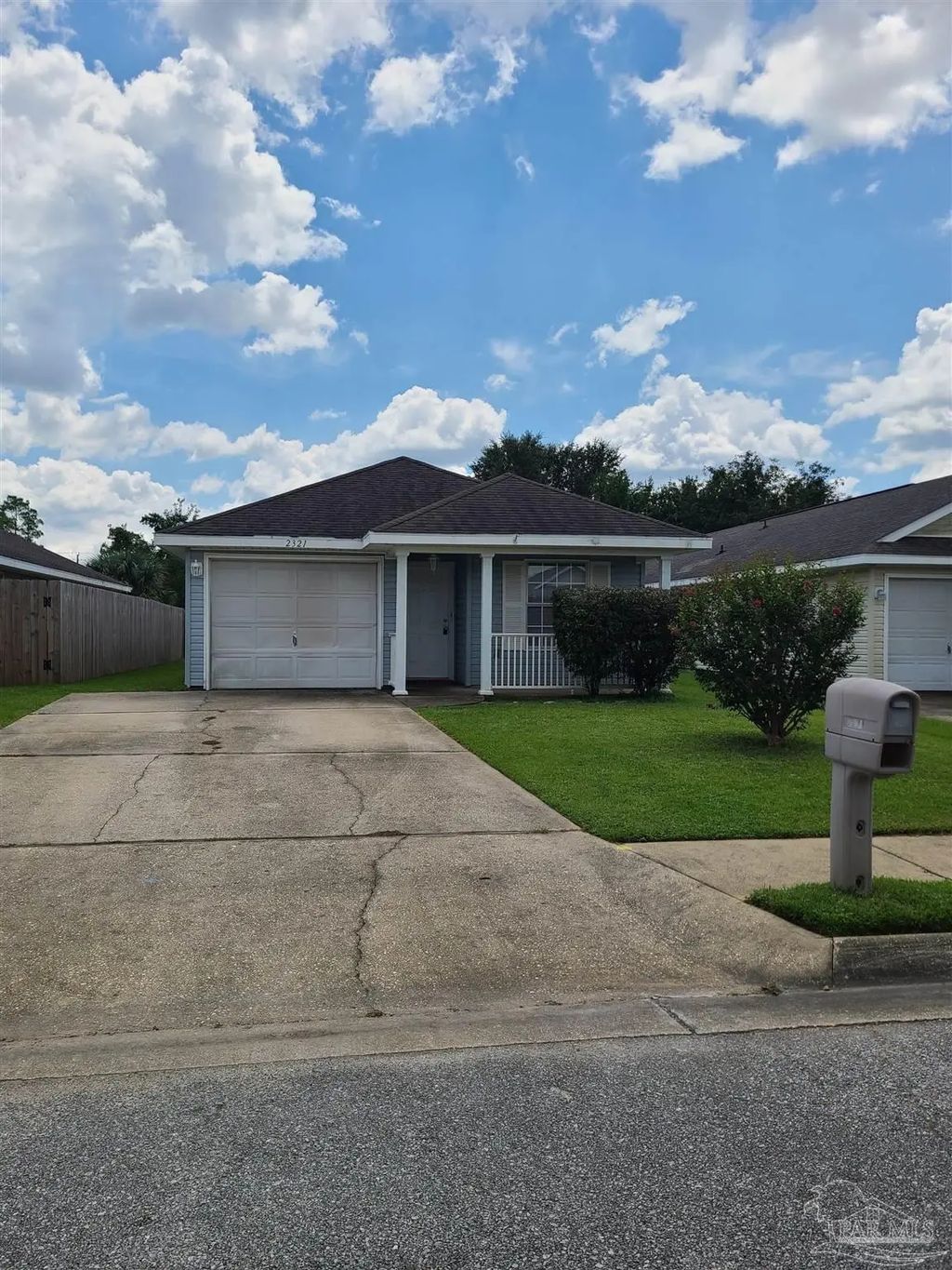 2321 Bur Oak Dr, Cantonment