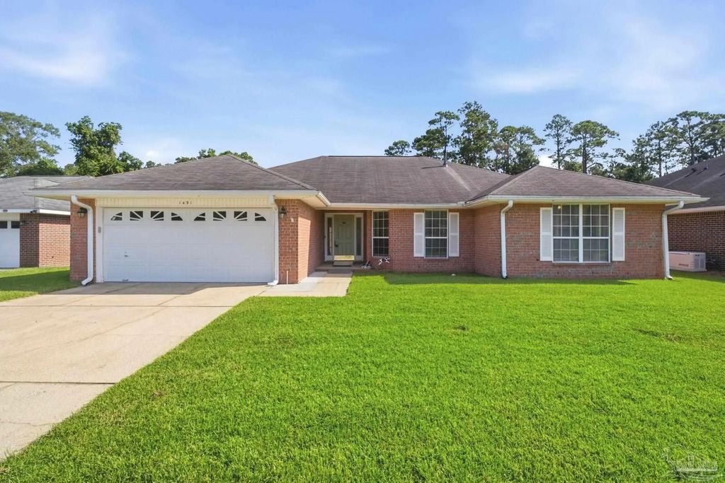 1491 Watkins Trl, Pensacola