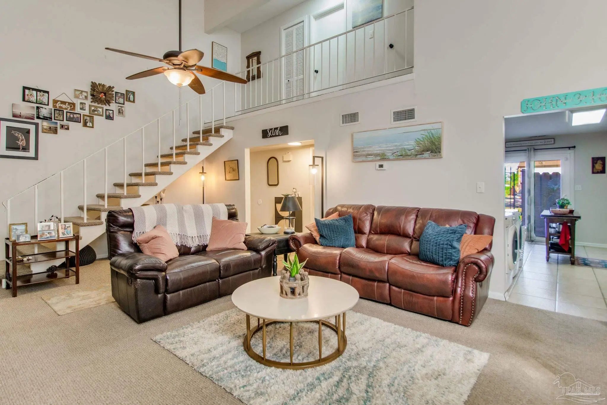 Photo of Listing #655037