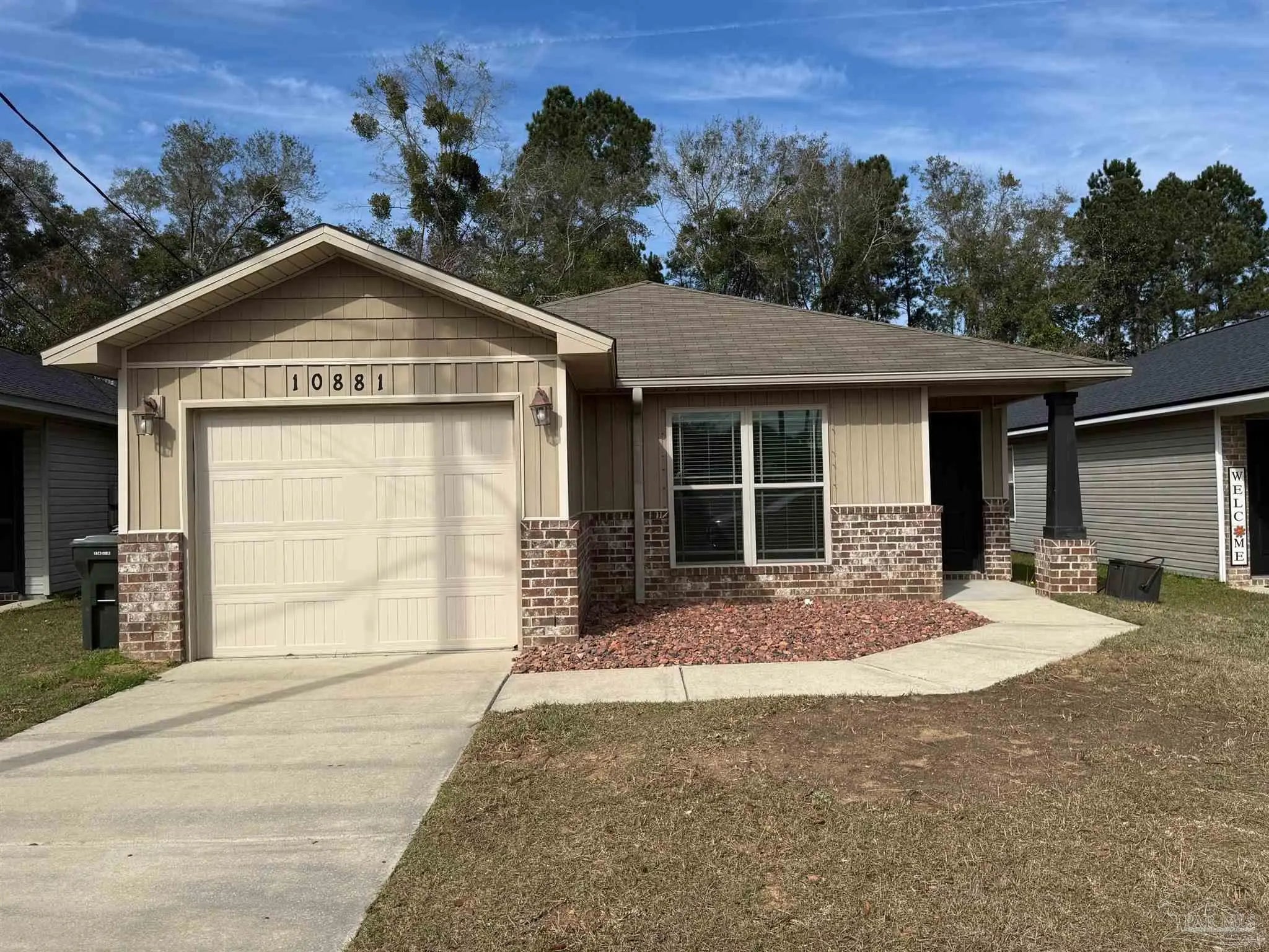 Photo of Listing #676043