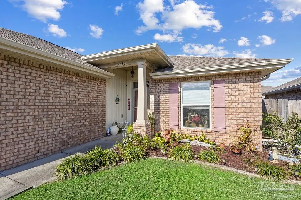 Photo of Listing #676405