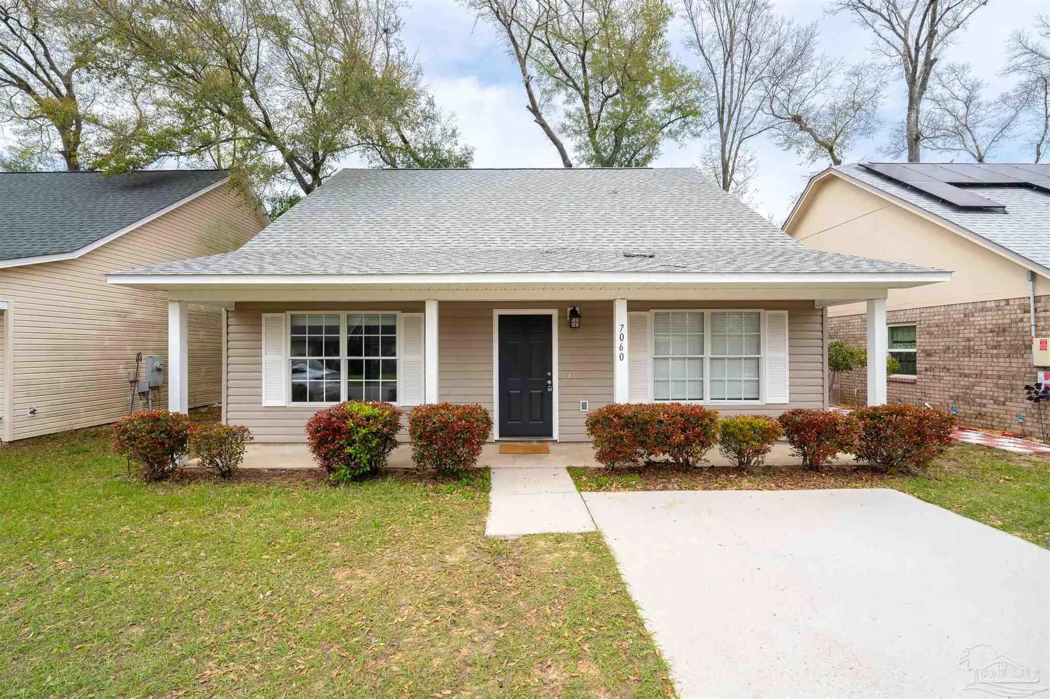 Photo of Listing #679514