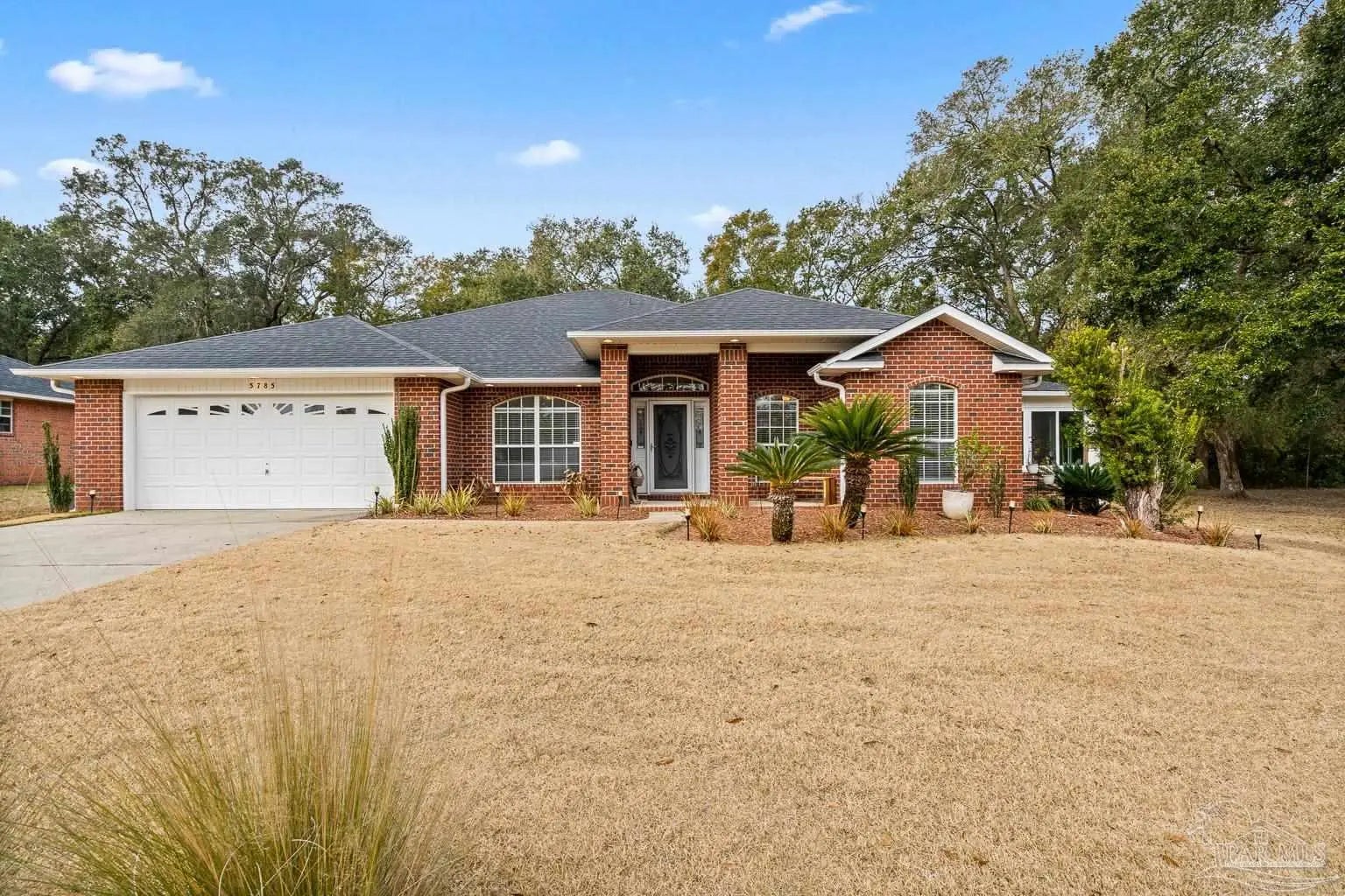 Photo of Listing #677864