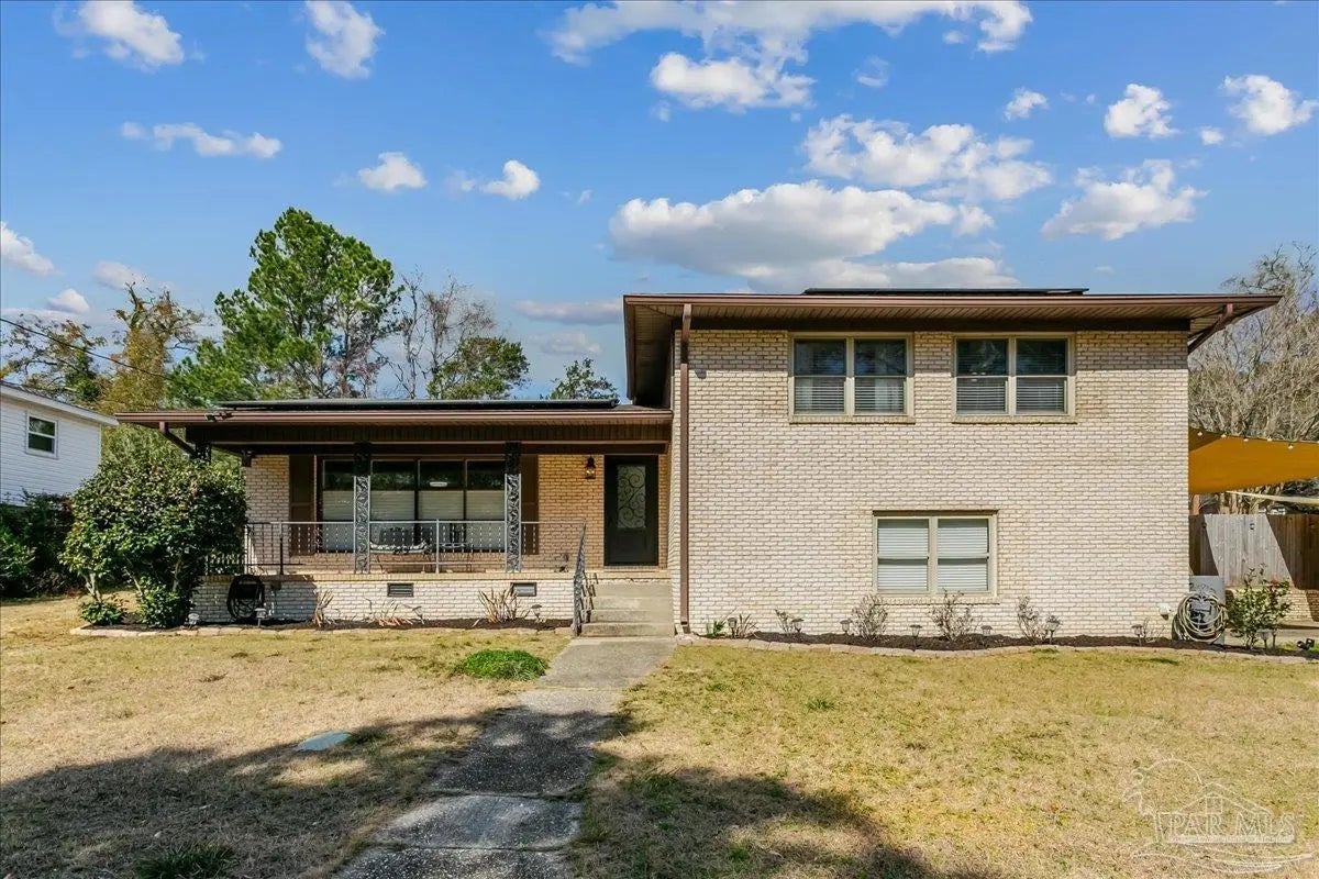 Photo of Listing #678498