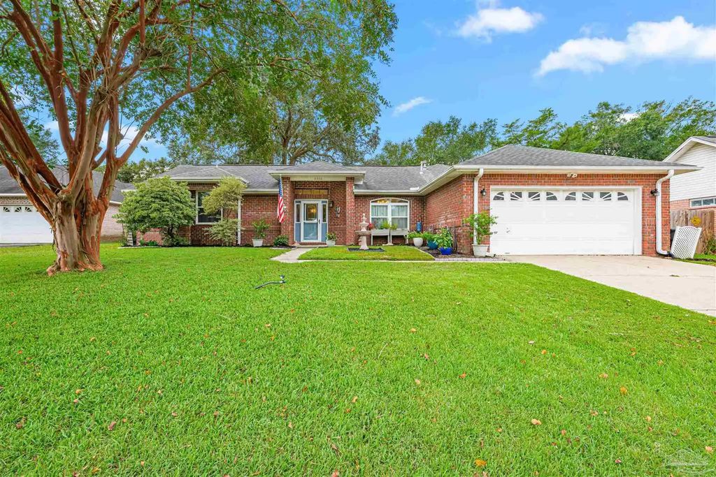 6330 Summer Lakes Ct, Pensacola