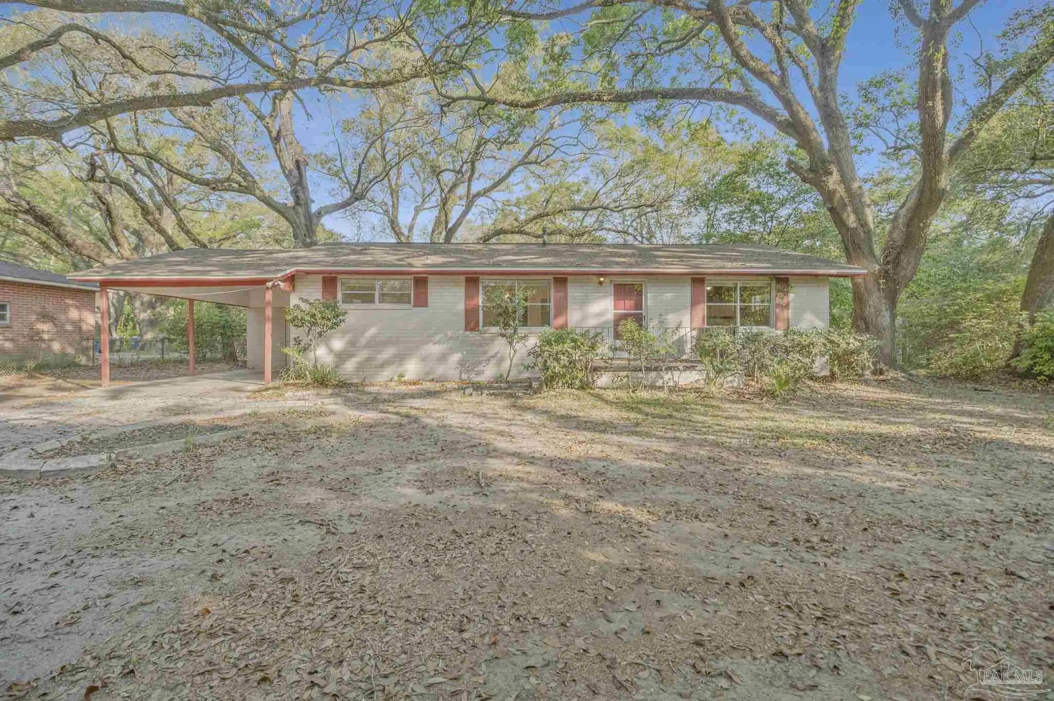 Photo of Listing #680447