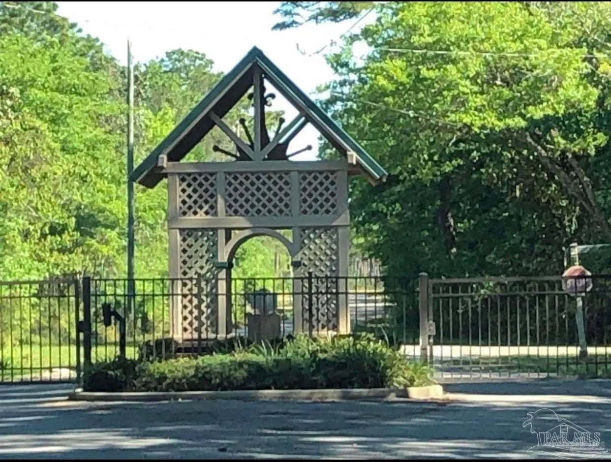 Photo of Listing #677557