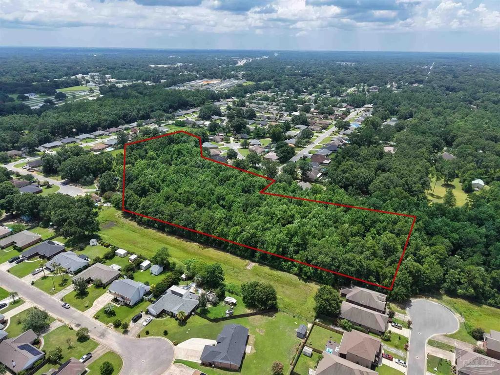 Behind Southern Oaks Dr, Cantonment