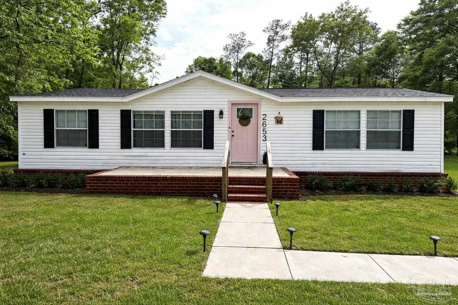 Photo of Listing #680674