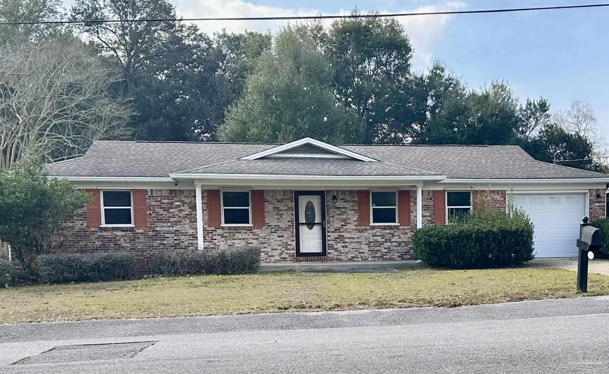 Photo of Listing #675824