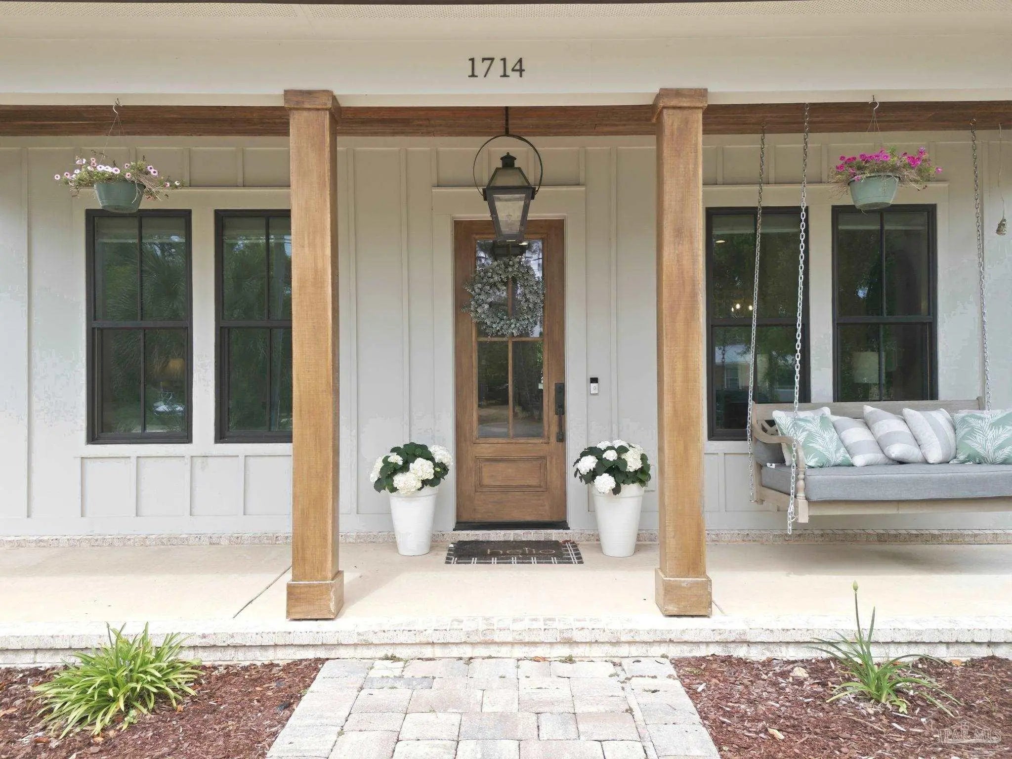 Photo of Listing #678886