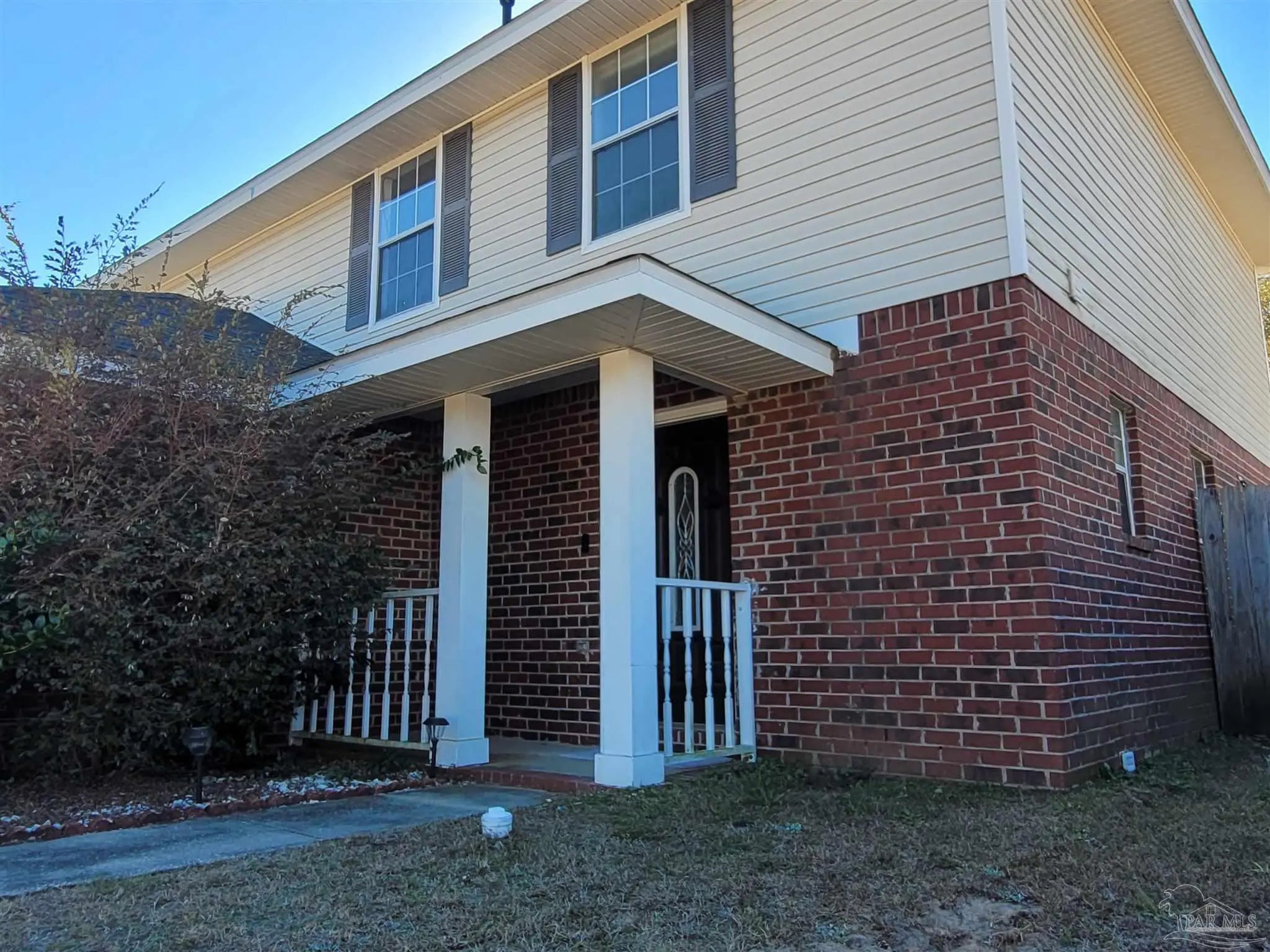 Photo of Listing #677342