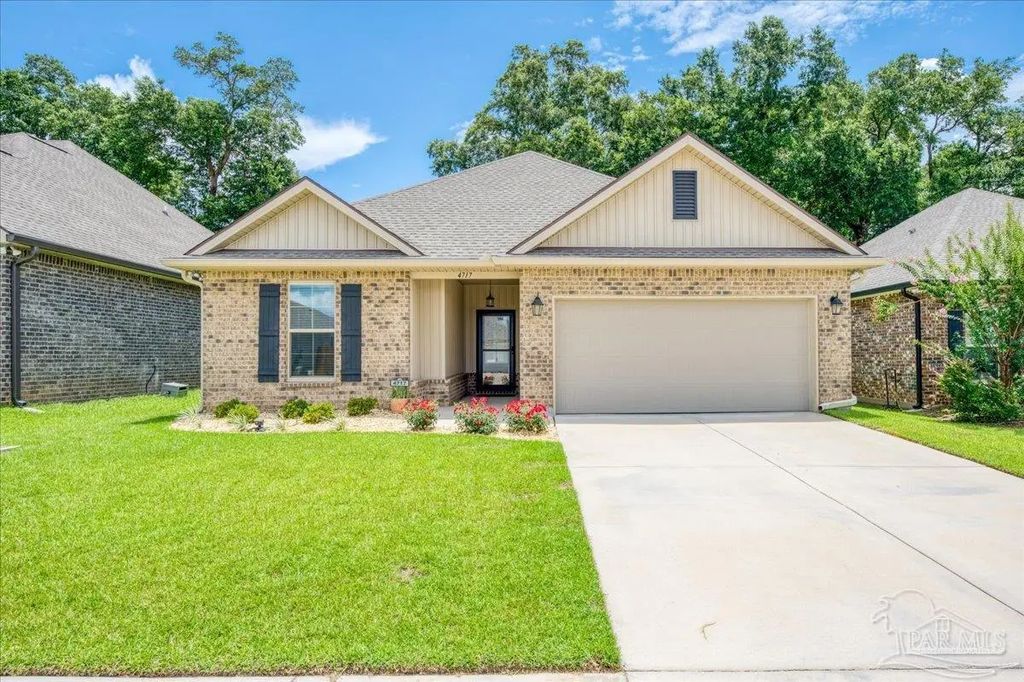 4717 Sago Palm Cir, Pace