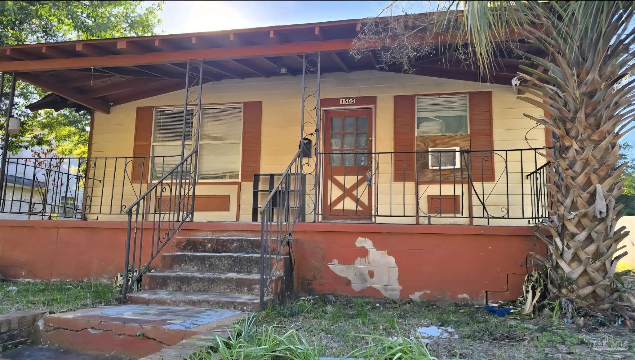 Photo of Listing #677141